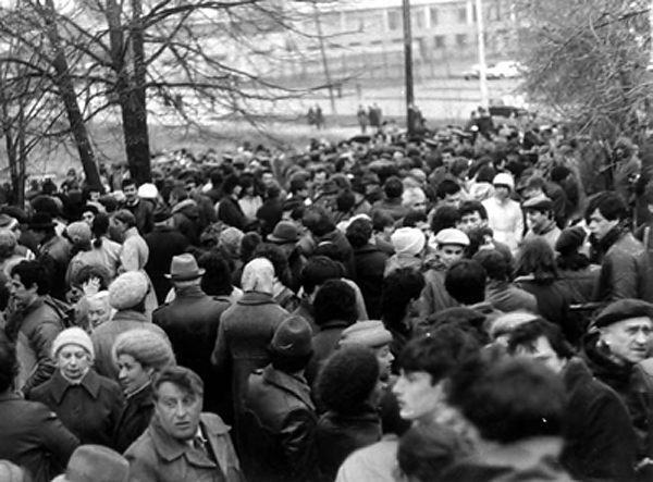 Первый митинг на Яме прошел в 1971 году. С тех пор - ежегодно.