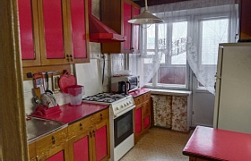 Сдается трехкомнатная квартира, Минск, Танка ул., 30 за 400 у.е.