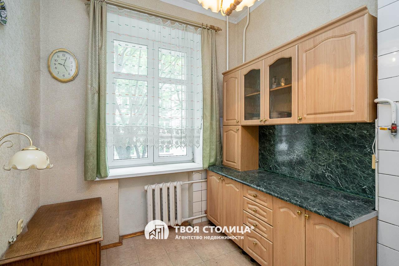  трехкомнатной квартиры