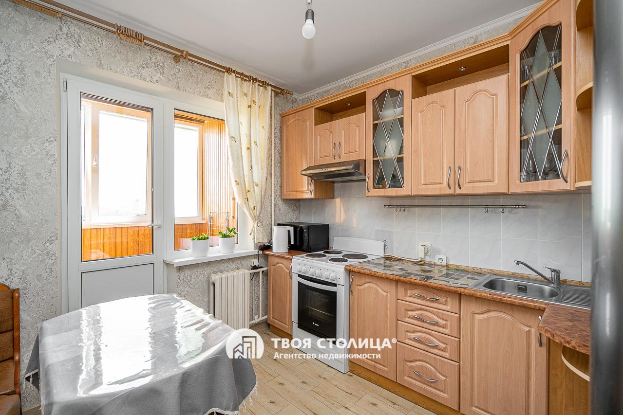  трехкомнатной квартиры
