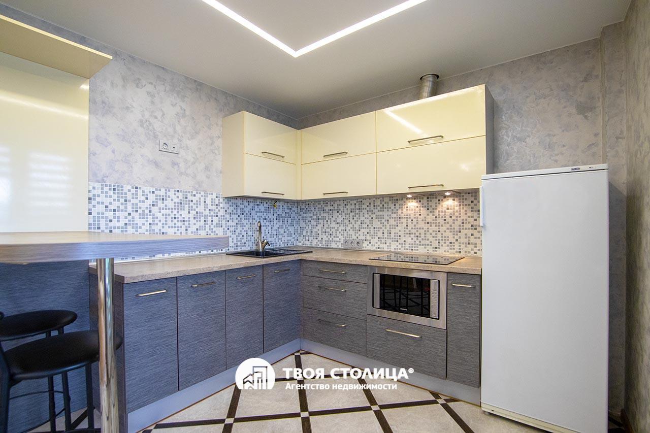 Квартира 10-этаж (2011)