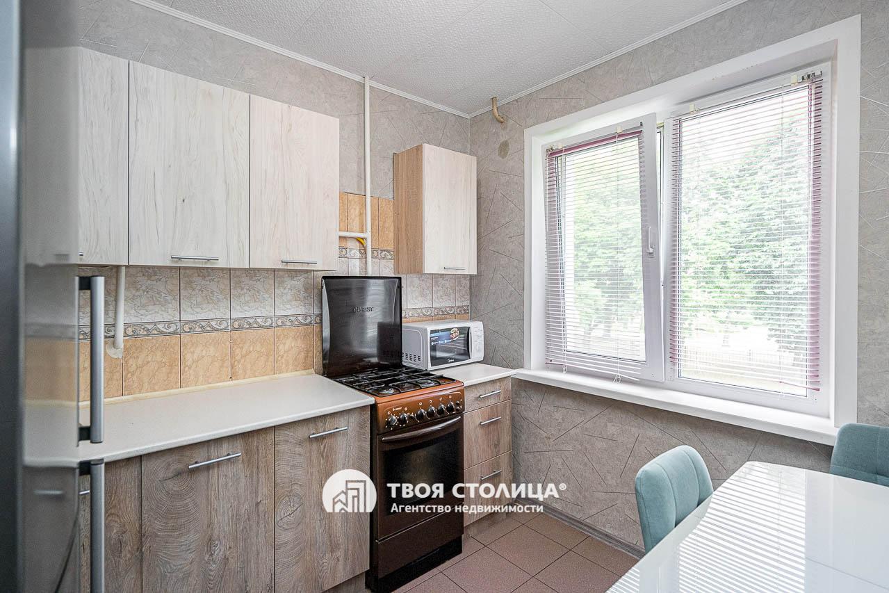  трехкомнатной квартиры