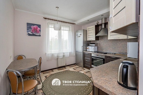 Сдаётся 2-комнатная квартира, Лесной, Александрова, 19 - фото 1 