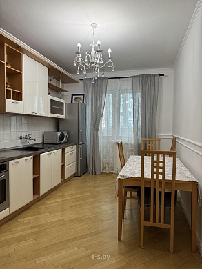 Сдаётся 4-комнатная квартира, Минск, Пулихова ул., 43