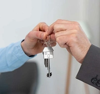 Покупателя бросили на произвол судьбы? Риэлтеры рассказали о проблемах работы в новых условиях (и предложили решение)