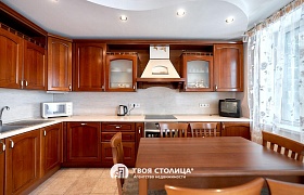 Сдается четырехкомнатная квартира, Минск, Казарменный пер., 4 за 1212 у.е.