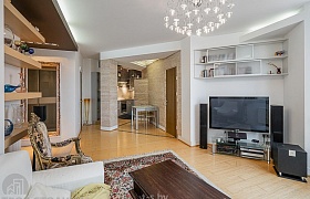 Сдается четырехкомнатная квартира, Минск, Белорусская ул., 15 за 1200 у.е.