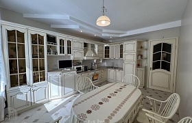 Сдается трехкомнатная квартира, Минск, Комсомольская ул., 29 за 1500 у.е.