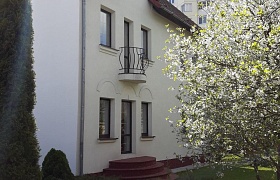 Сдается трехкомнатная квартира, Минск, Ватутина ул., 31 за 800 у.е.