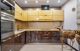 Сдается трехкомнатная квартира, Минск, Маяковского ул., 100 за 800 у.е.
