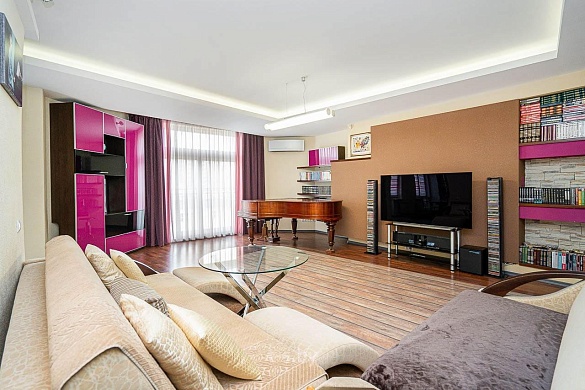 Сдаётся 4-комнатная квартира, Минск, Чехова ул., 3