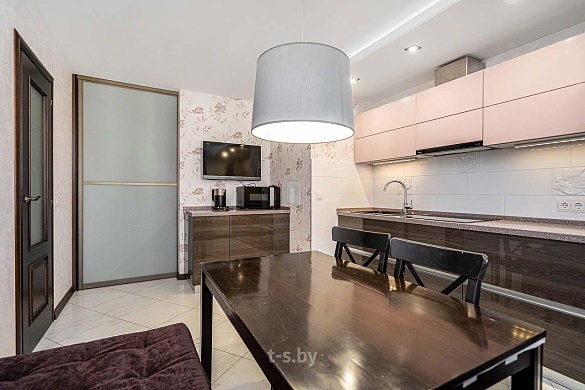 Сдаётся 2-комнатная квартира, Минск, Железнодорожная ул., 44 - фото 1 