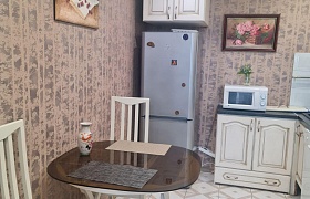 Сдается трехкомнатная квартира, Минск, Чорного ул., 31 за 720 у.е.