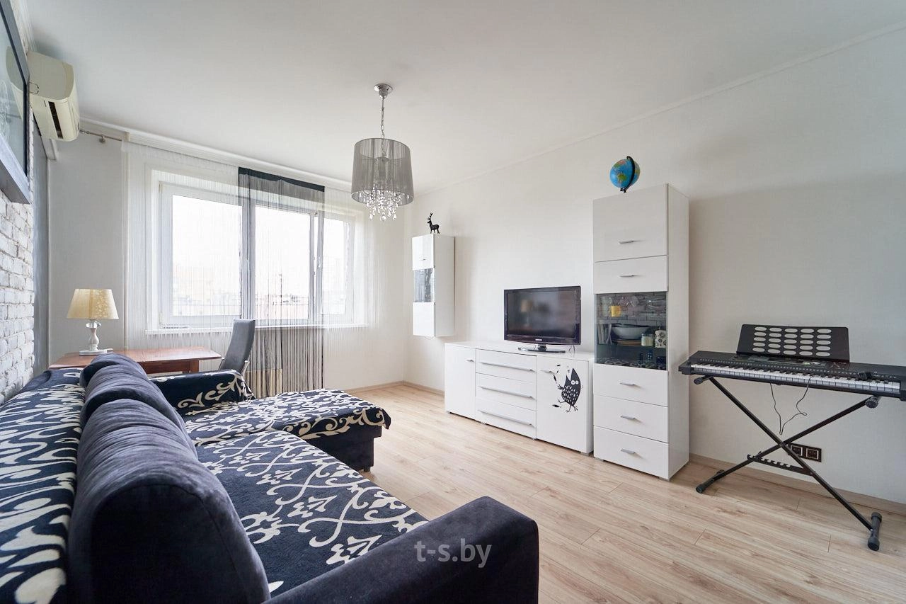 Главное фото