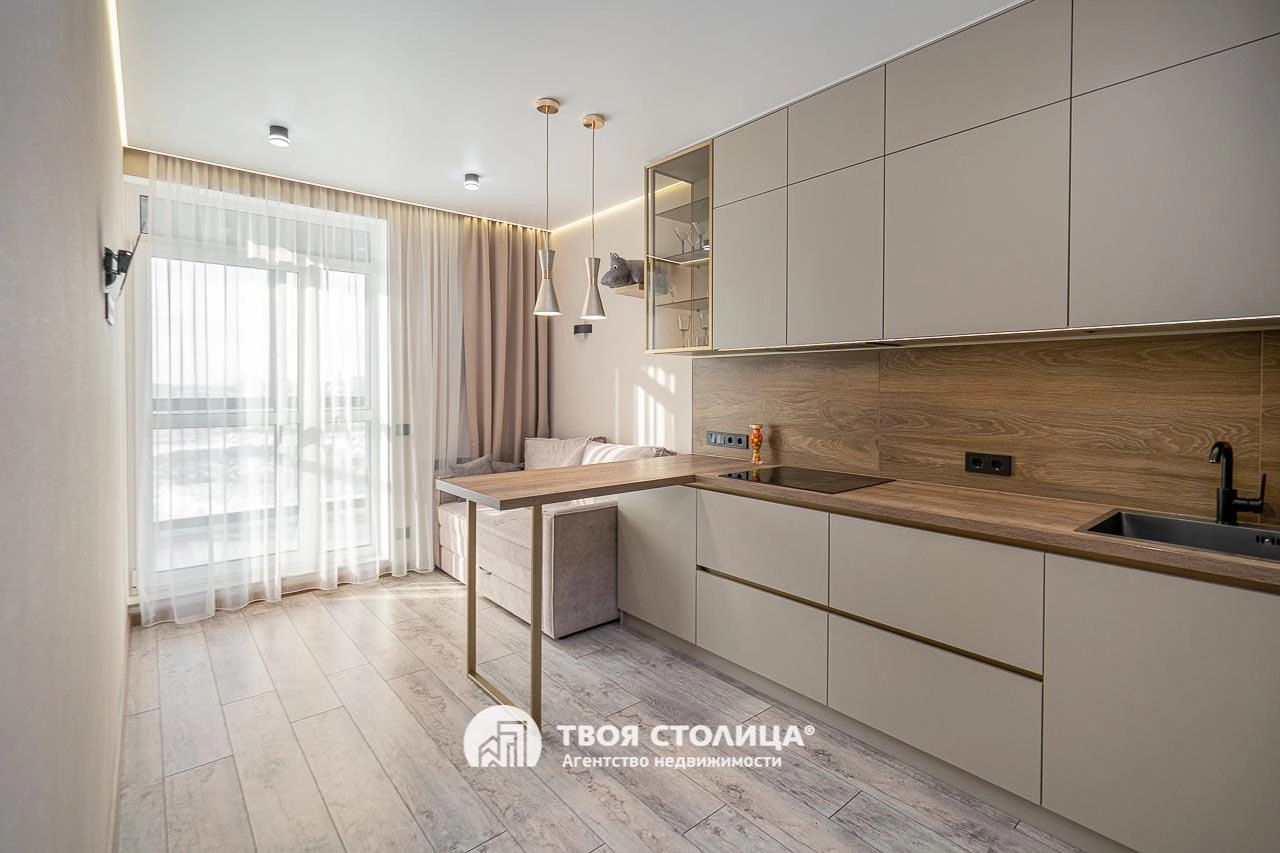 Главное фото