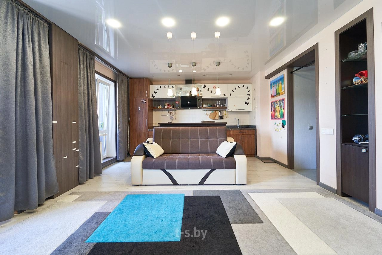 Главное фото