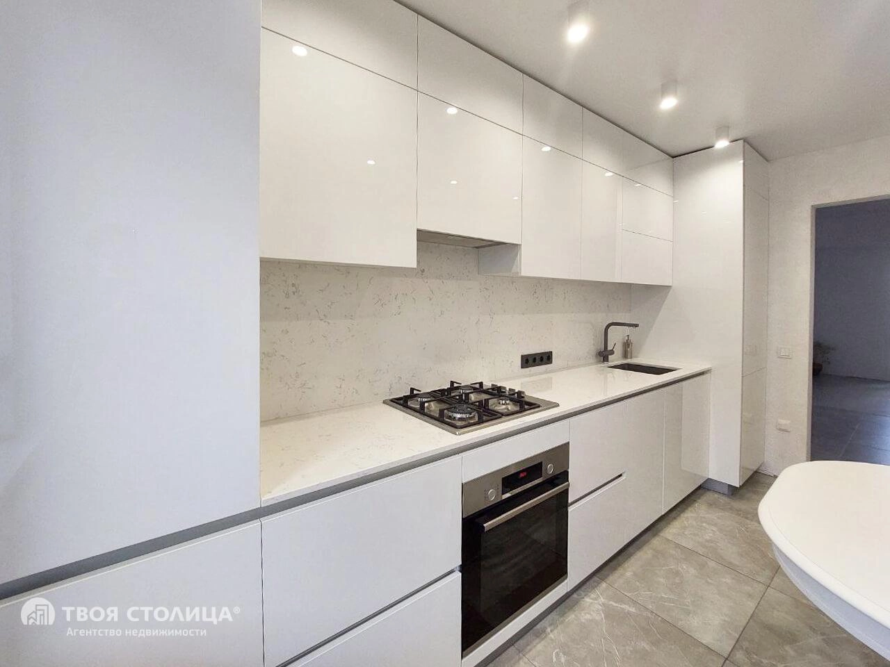 Главное фото