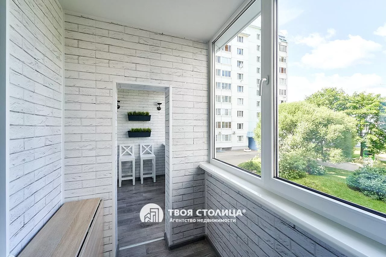  трехкомнатной квартиры