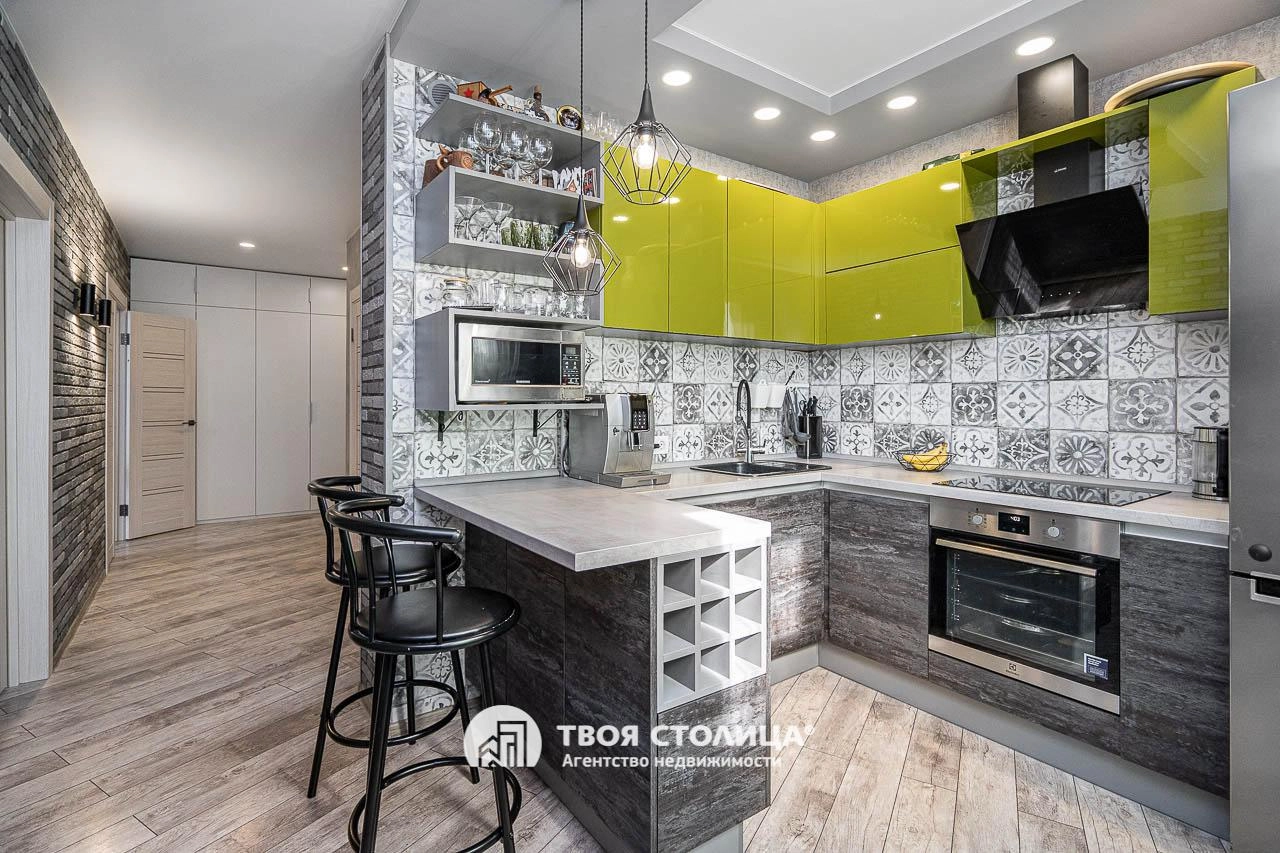 Главное фото