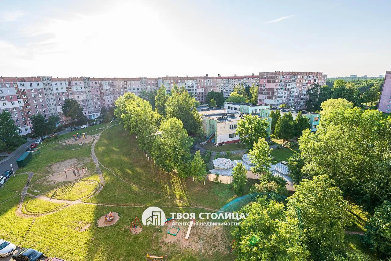  трехкомнатной квартиры