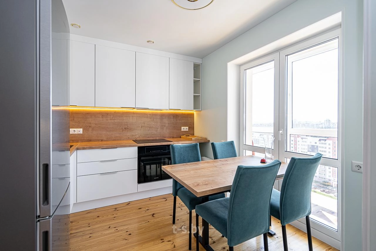 Главное фото