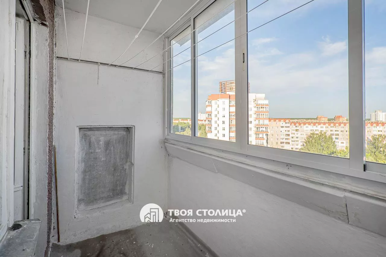  трехкомнатной квартиры