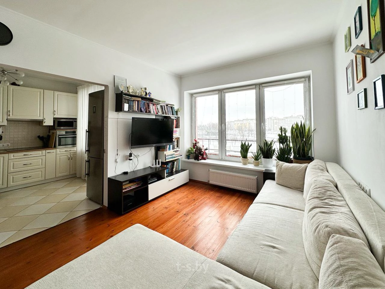 Главное фото