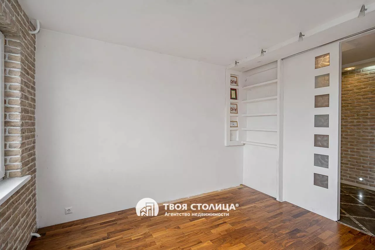  двухкомнатной квартиры