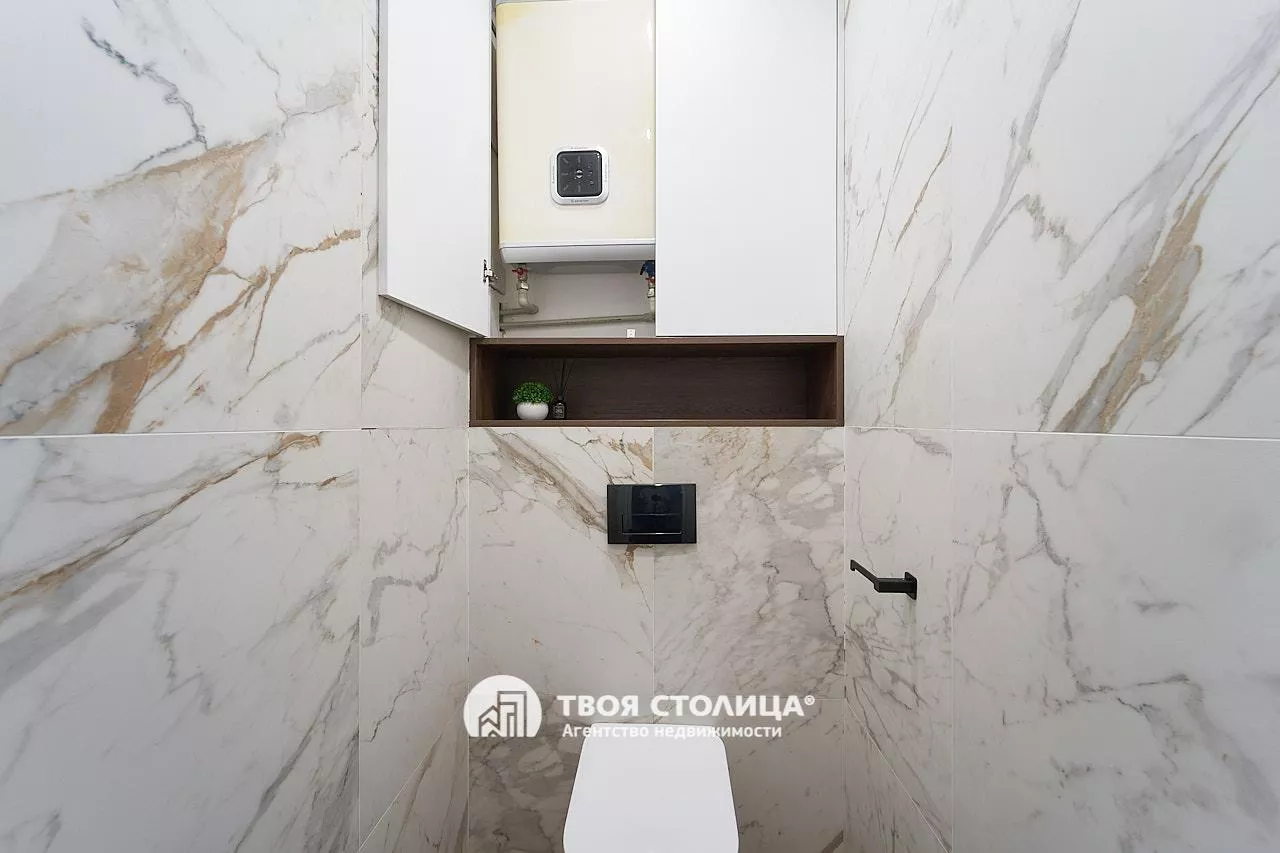  трехкомнатной квартиры