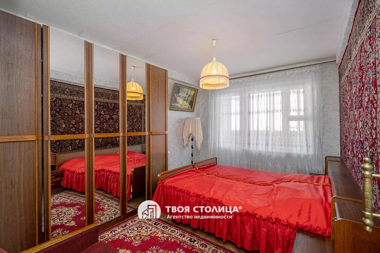  трехкомнатной квартиры
