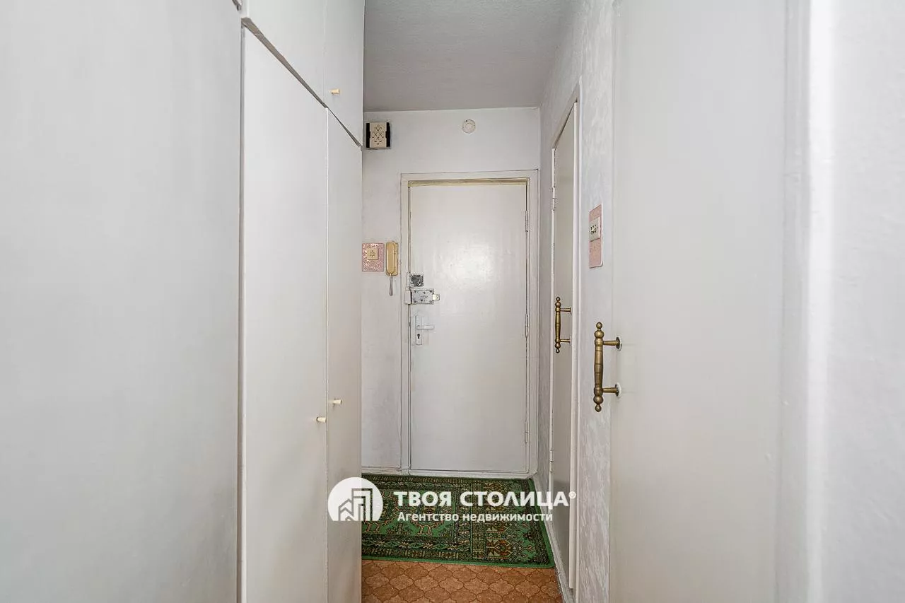  трехкомнатной квартиры