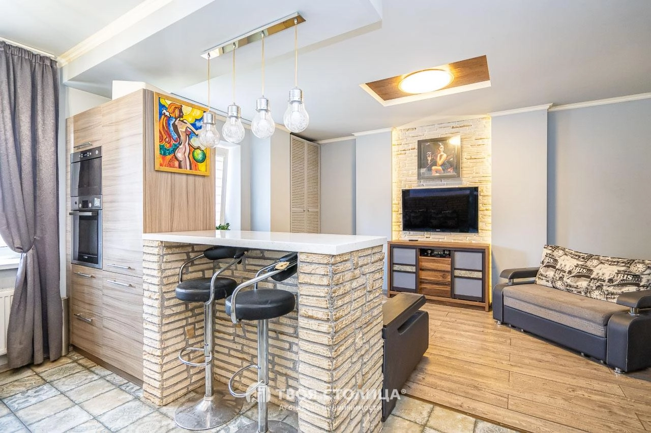 Главное фото