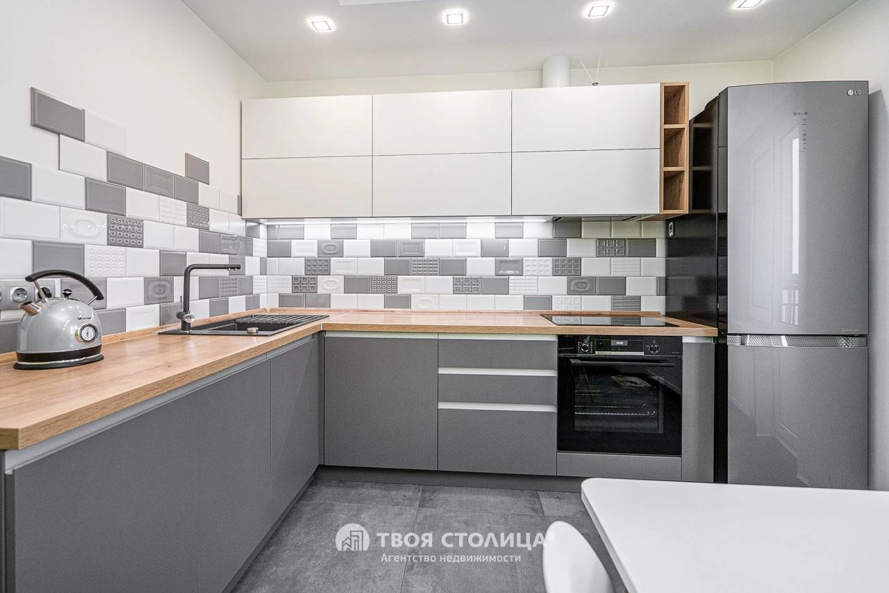 Главное фото