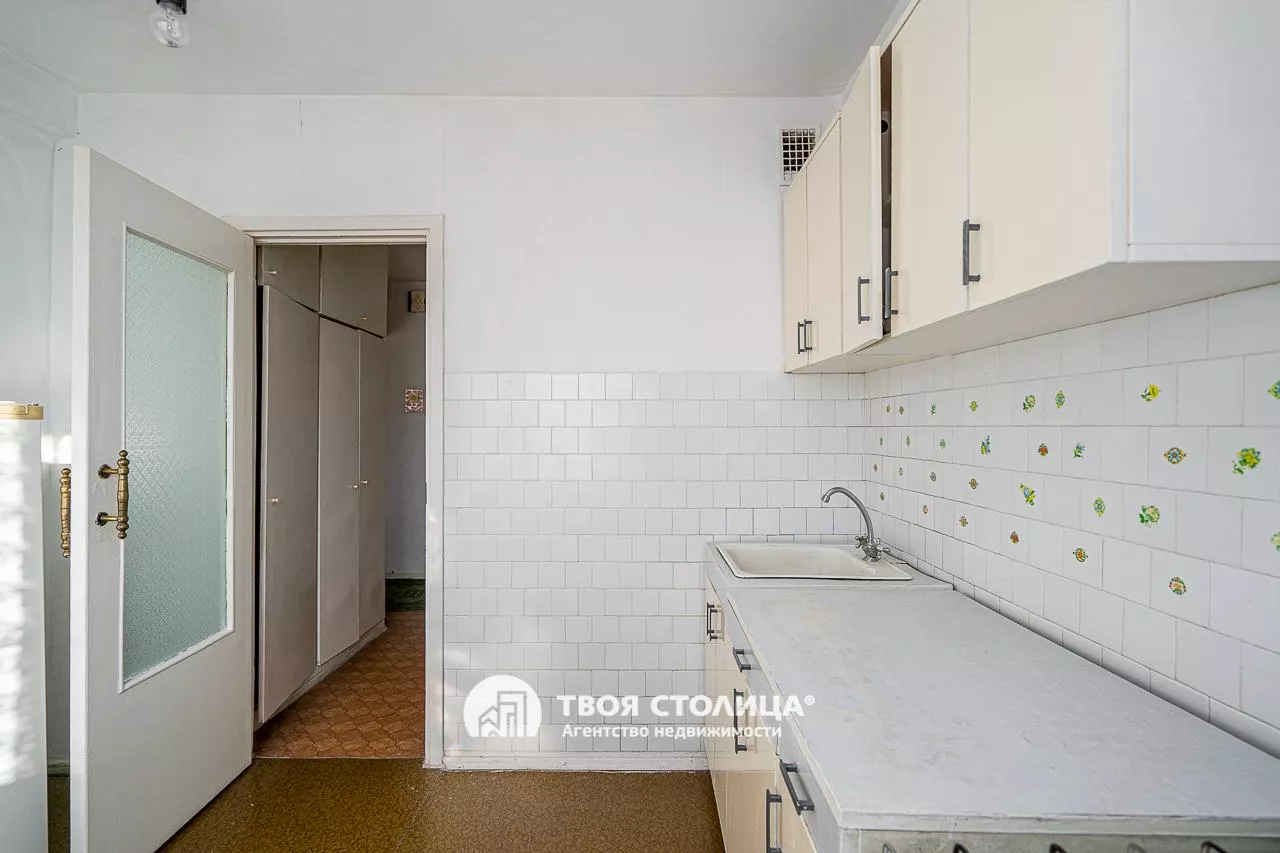  трехкомнатной квартиры
