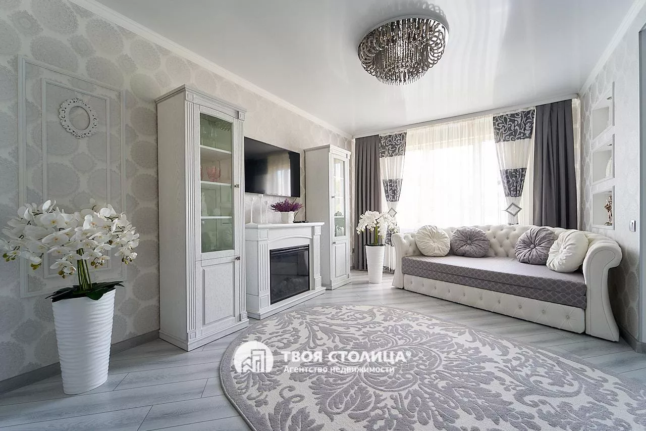  трехкомнатной квартиры